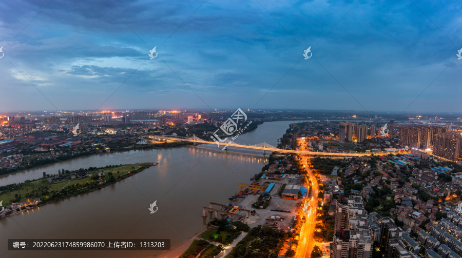 航拍湖南衡阳城市夜景风光