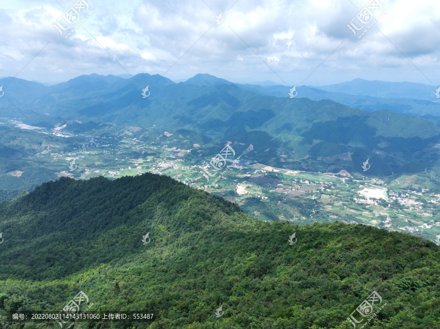 稳下村全景