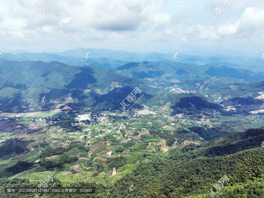 稳下村全景