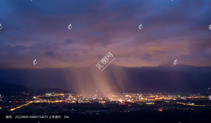 城市雨幡