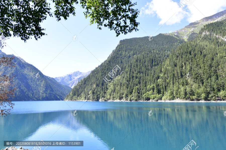 高山湖泊