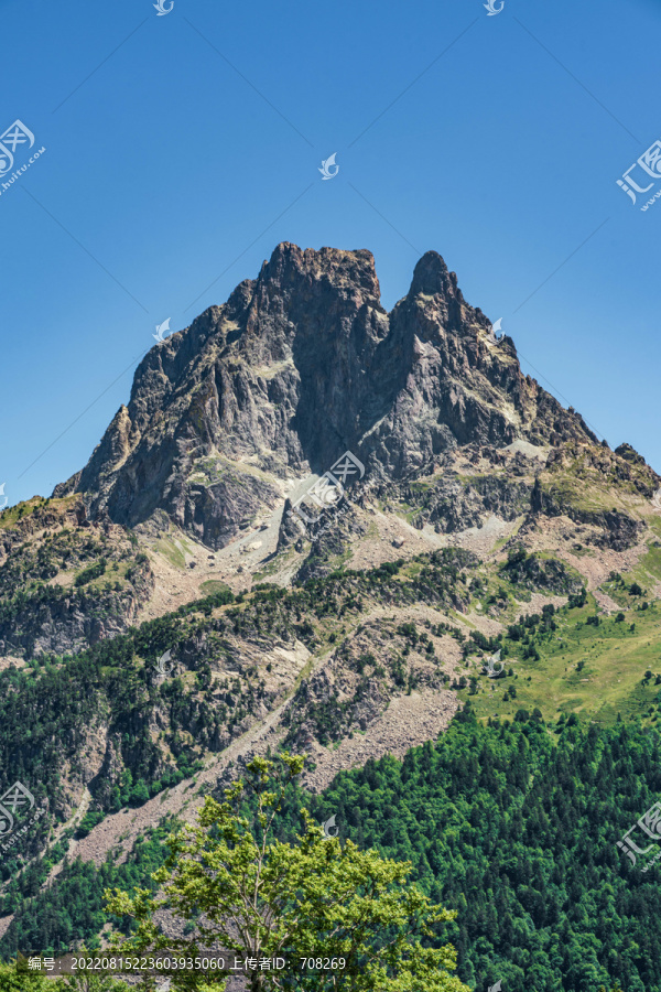 法国比利牛斯山脉自然风景