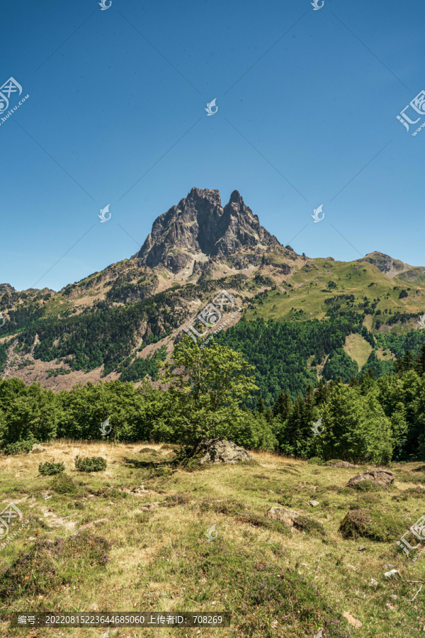 法国比利牛斯山脉自然风景