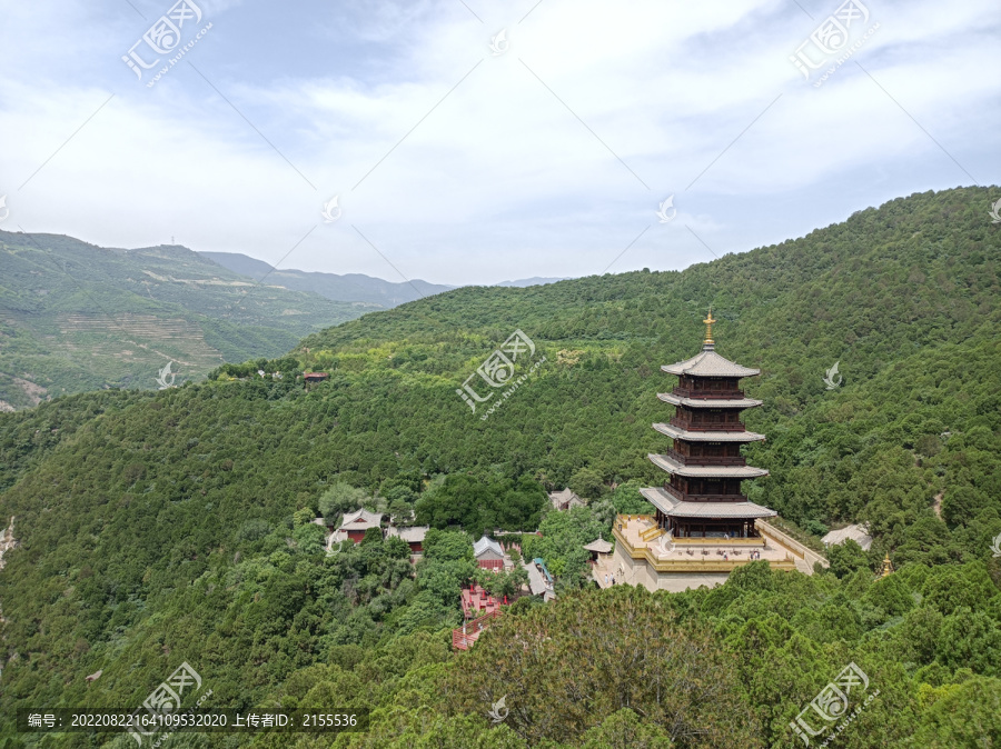 太原太山仿建唐塔远眺