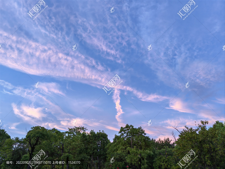 蔚蓝的天空