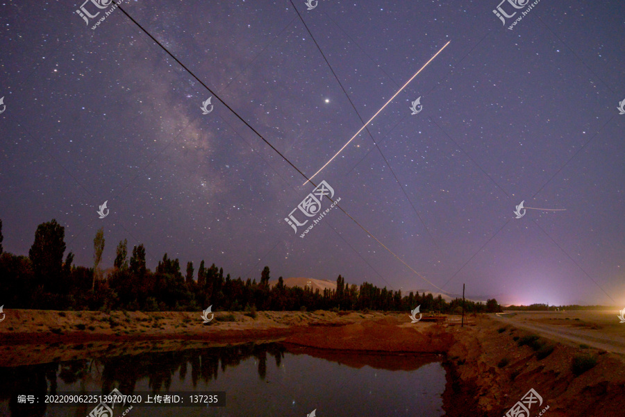 飞机轨迹星空