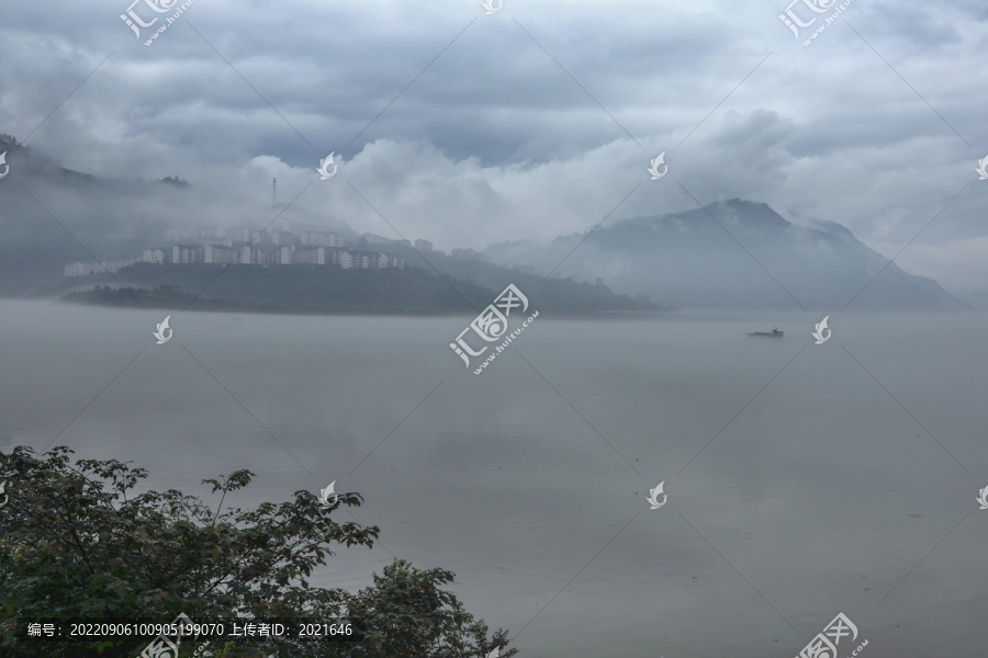 四川宜宾金沙江向家坝库区风景