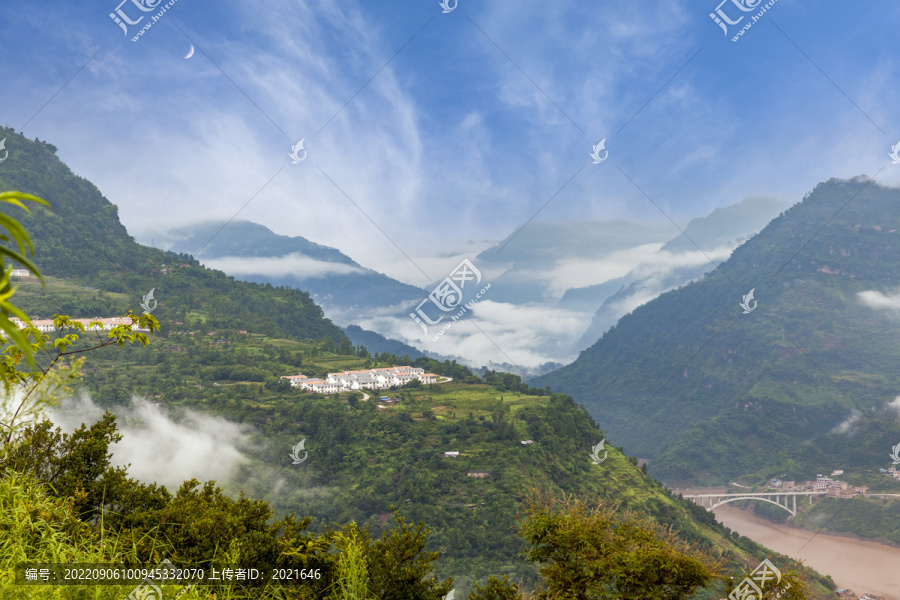 四川宜宾金沙江向家坝库区风景