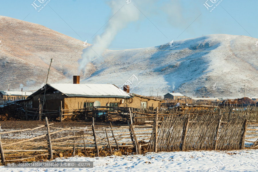 北方山村民居冬季