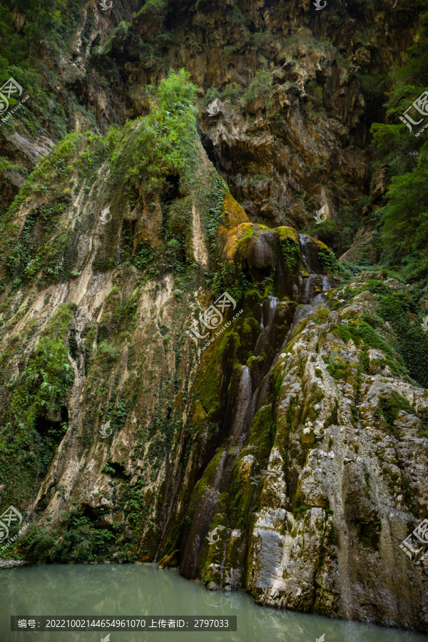 黑山谷风光