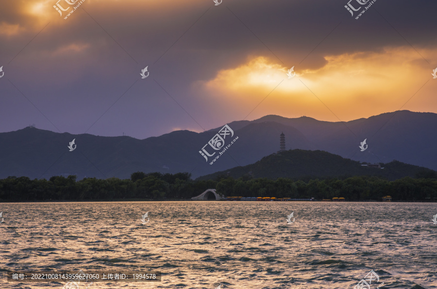 玉峰塔