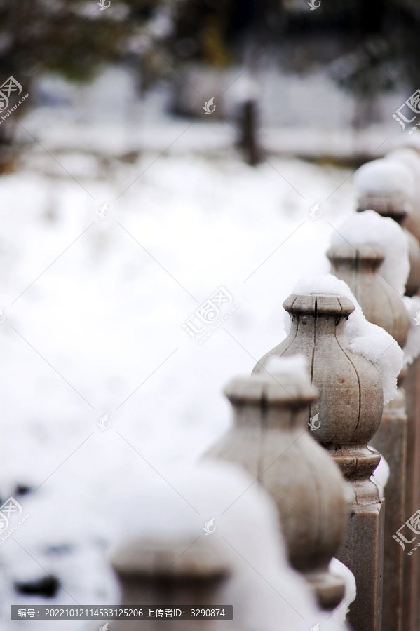 北京冬天下雪雪景图