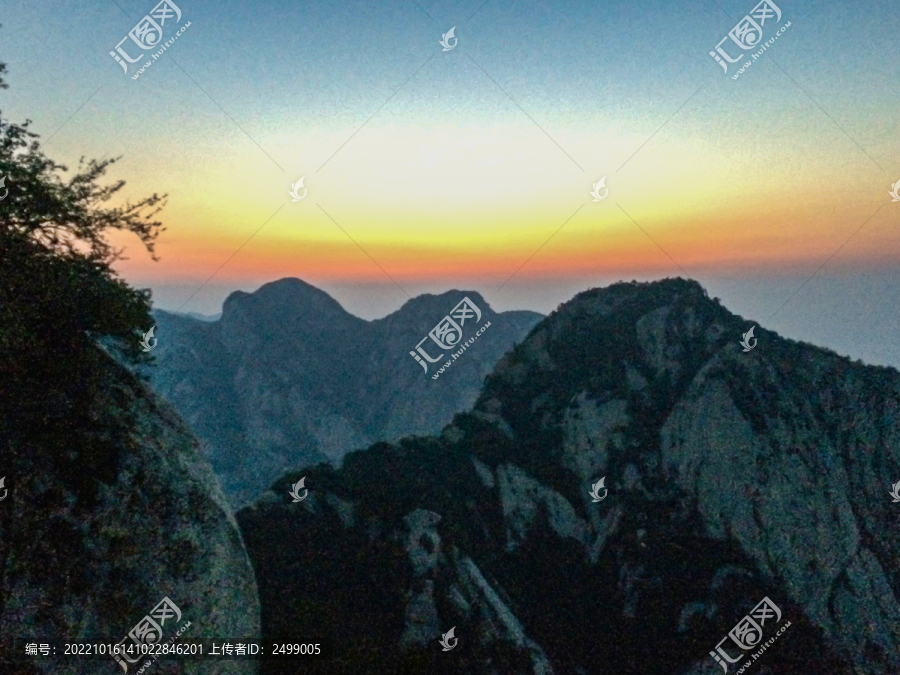華山日出晨曦