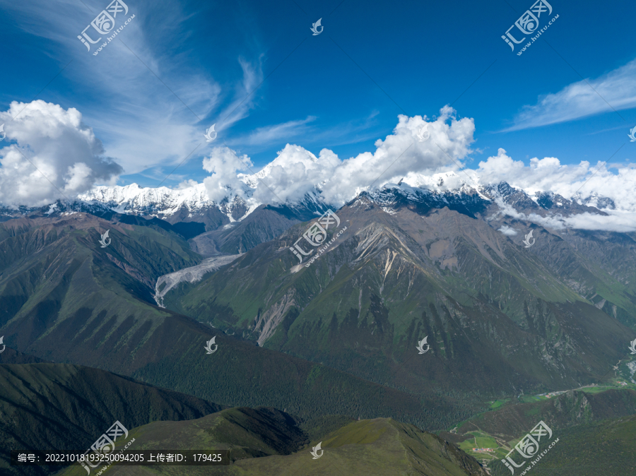 康定子梅垭口贡嘎雪山航拍