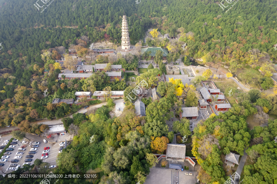 灵岩寺秋色如画