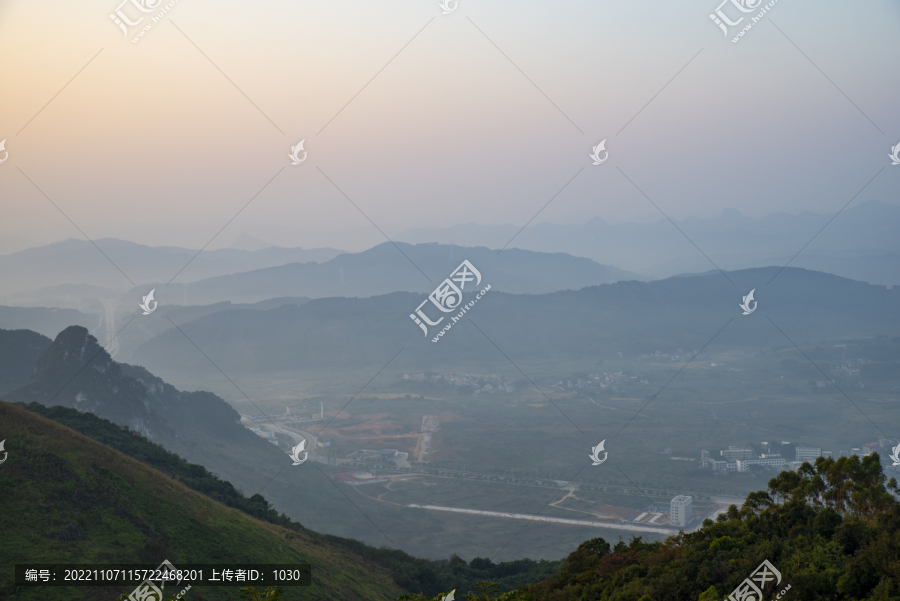 登高望远远山风景自然风光