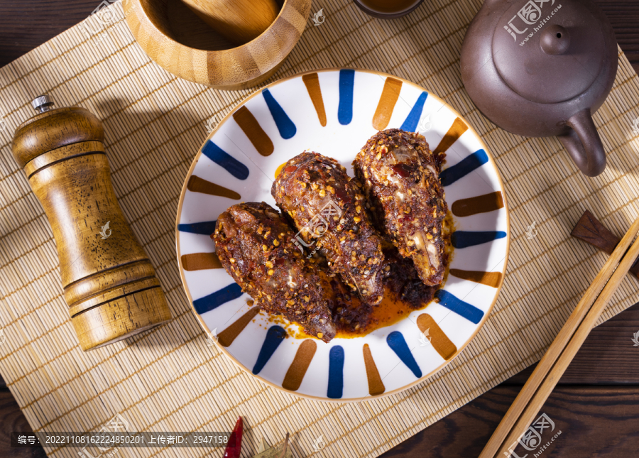 传统美食麻辣兔头