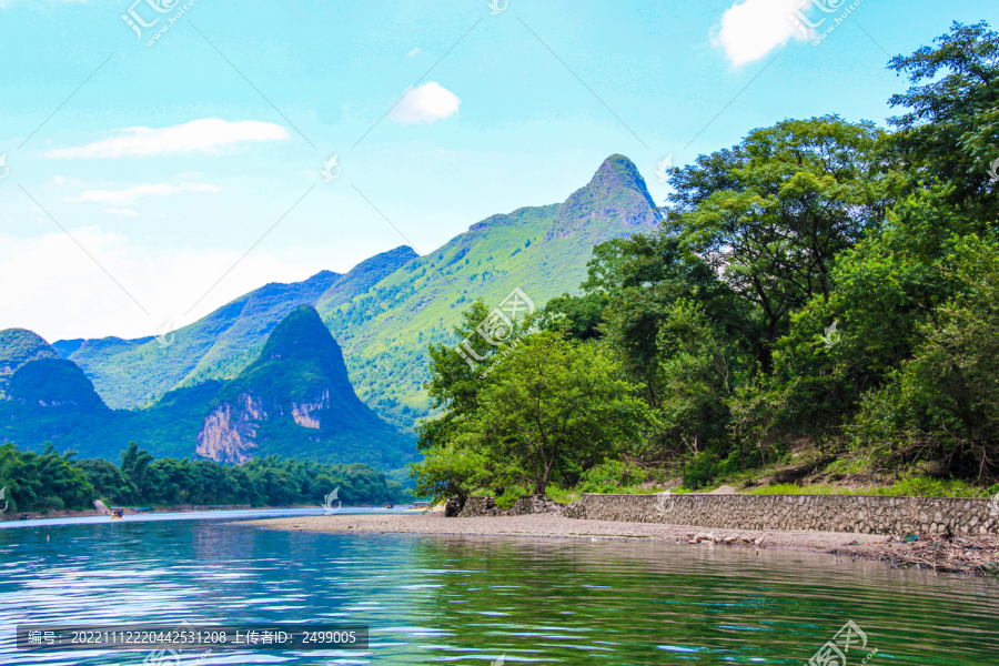 广西阳朔遇龙河桂林山水