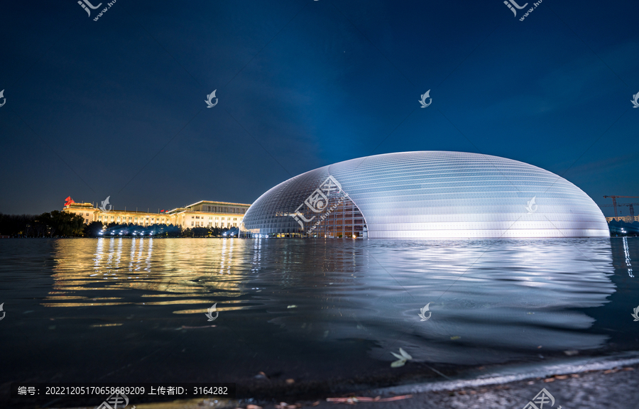 北京国家大剧院夜景白色光线