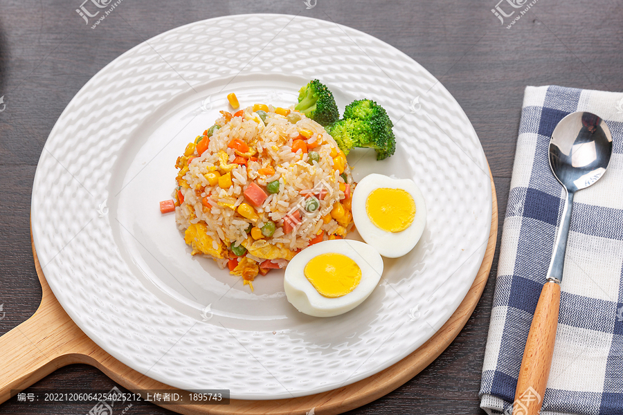 鸡蛋炒饭