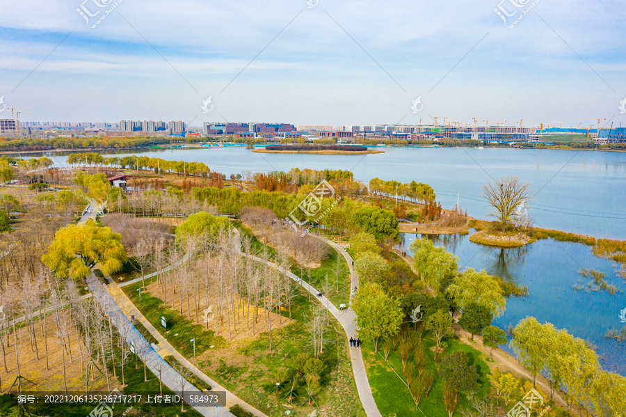 航拍郑州北龙湖湿地公园湖景