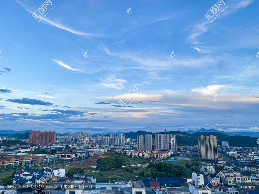 天空晚霞