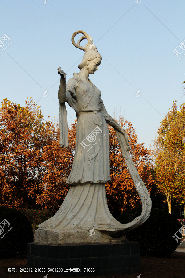 焦作月季公园月季皇后雕塑