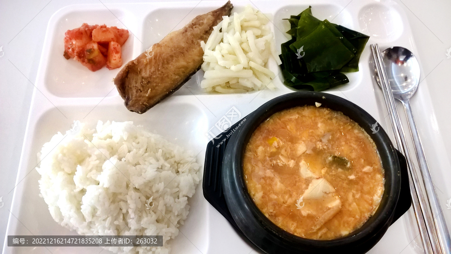 韩国石锅豆腐汤饭