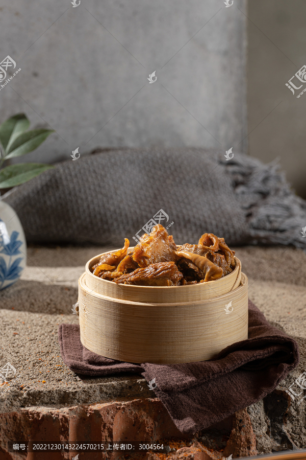 火鍋鹵牛排骨