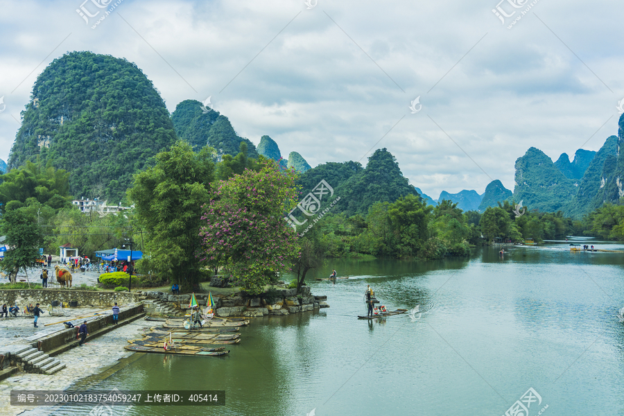 桂林风光阳朔漓江山水竹筏游船