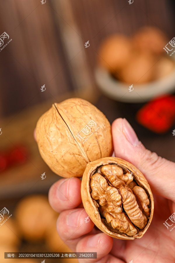 烤核桃