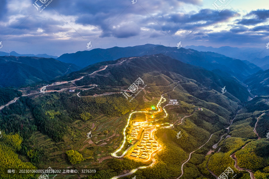 磐安灵江源三亩田村夜景鸟瞰