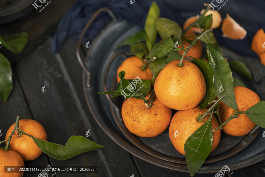 冬季水果橘子暗调背景
