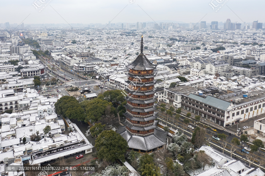 北寺塔雪景