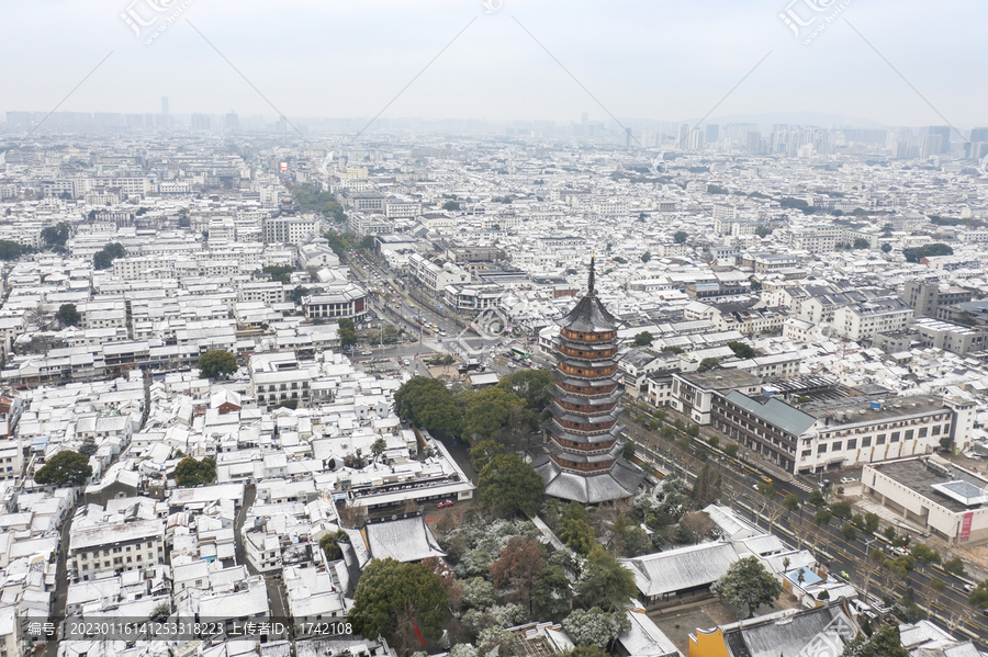 北寺塔雪景