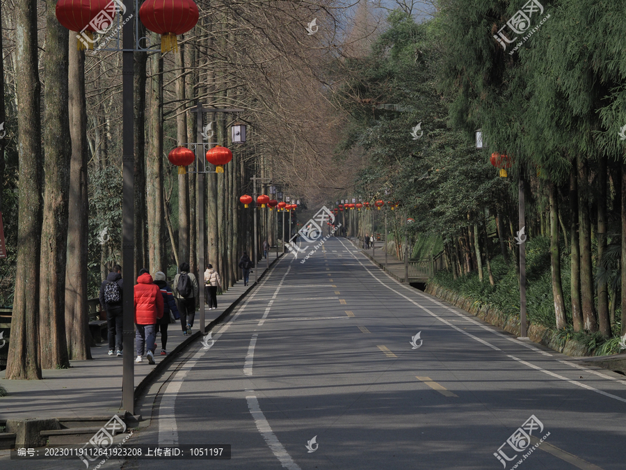 青城山山门道路