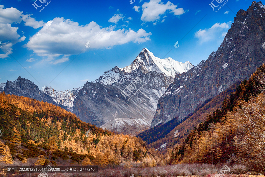 亚丁夏诺多吉神山