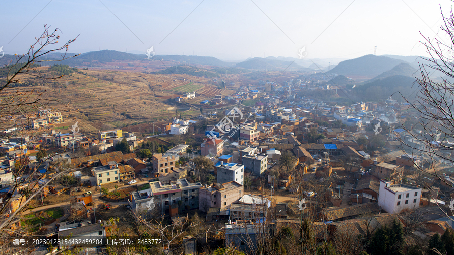 宣威市落水镇三道村早晨全景