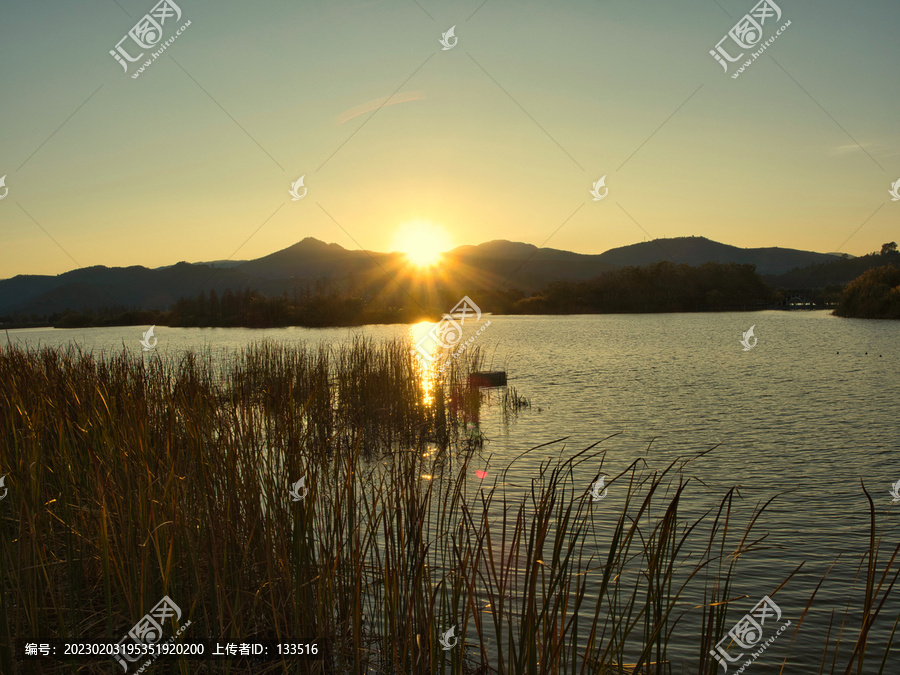 异龙湖落日