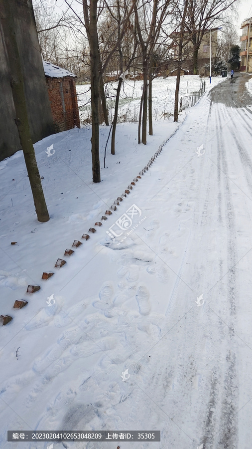 农村雪地