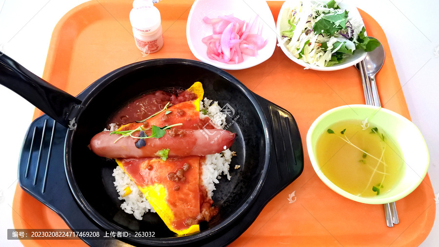 香肠蛋饼番茄汁饭