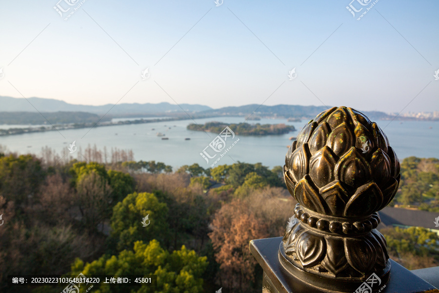 雷峰塔俯瞰杭州西湖全景