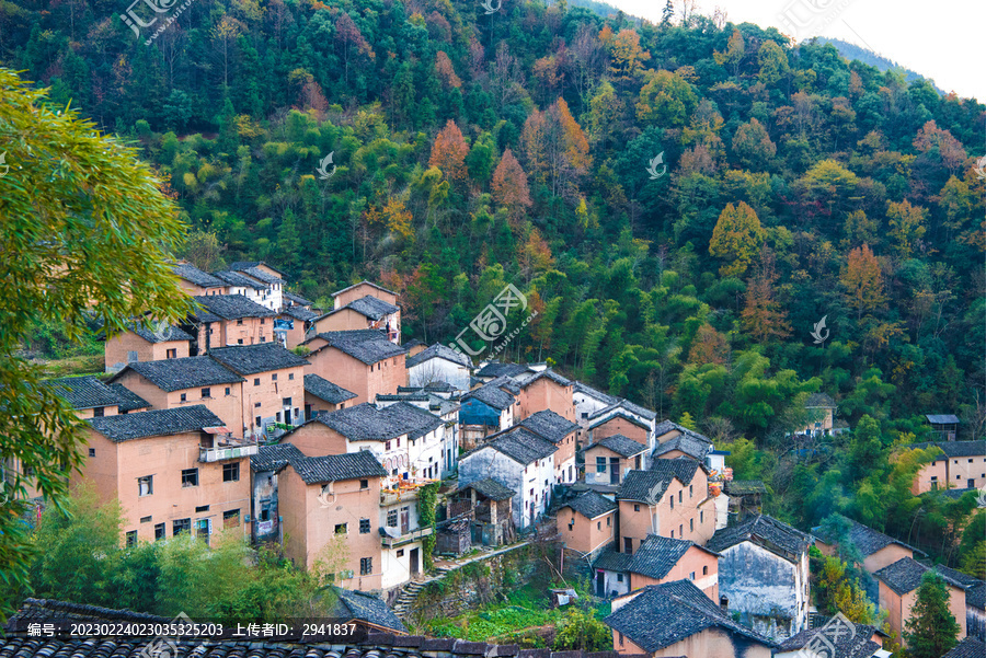 歙縣山村陽產土樓
