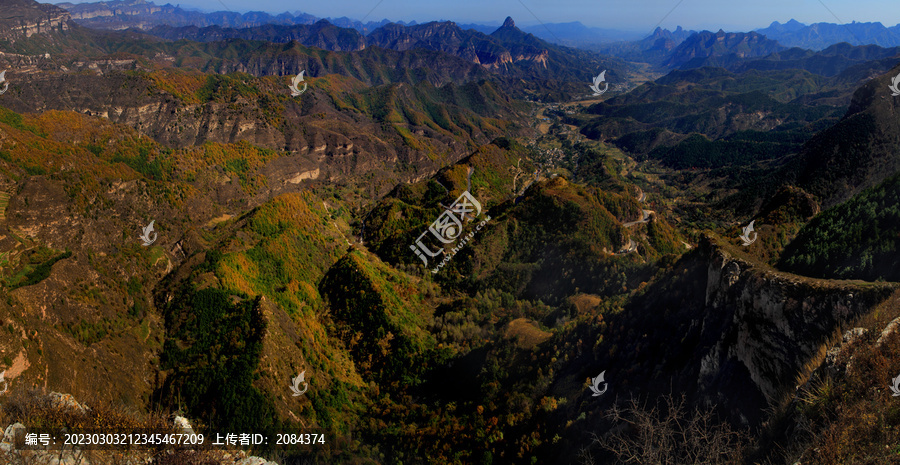 俯瞰太行山风光