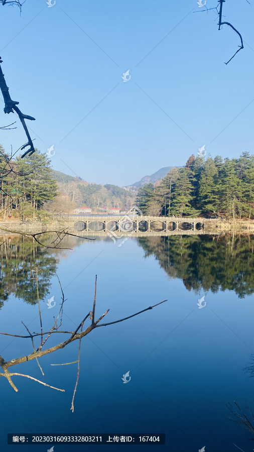 庐山如琴湖风景