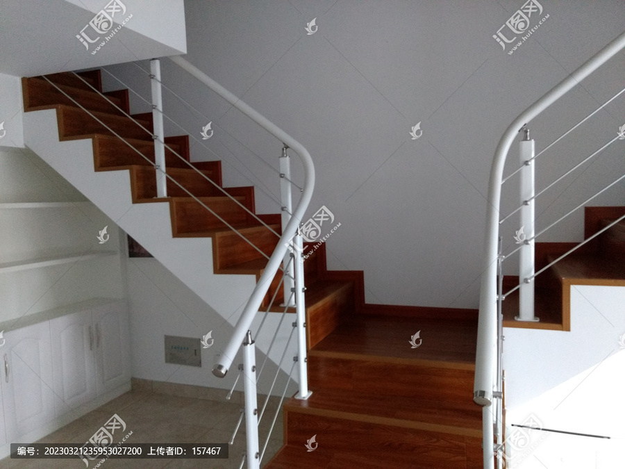 LOFT公寓楼室内楼梯