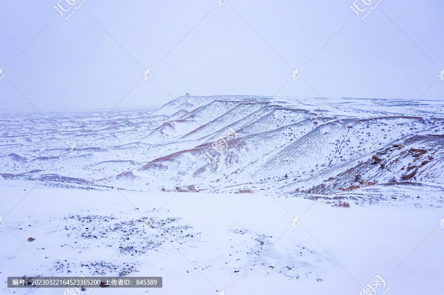 阴雪天航拍酒泉火石峡烽火台