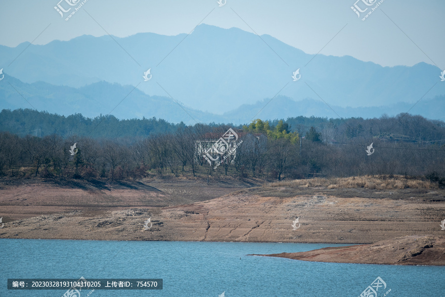 万佛湖远眺山水风光