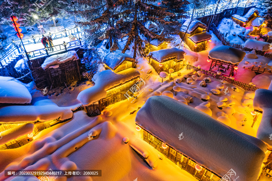 中国东北雪乡风景区夜景