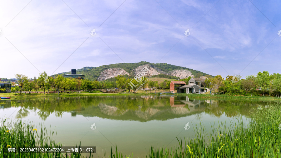 南京汤山矿坑公园美景